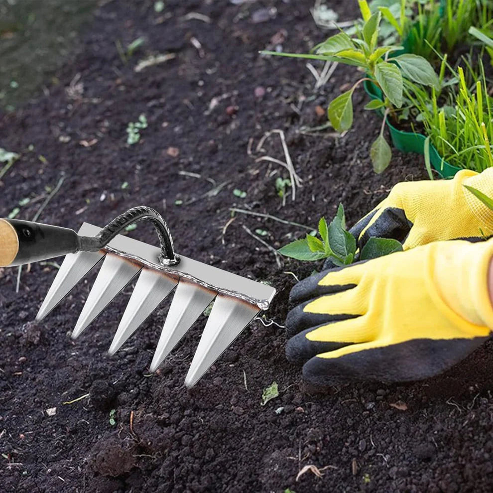 Garden Weeding Tool with 5 Durable Steel Claws ( 50% OFF )